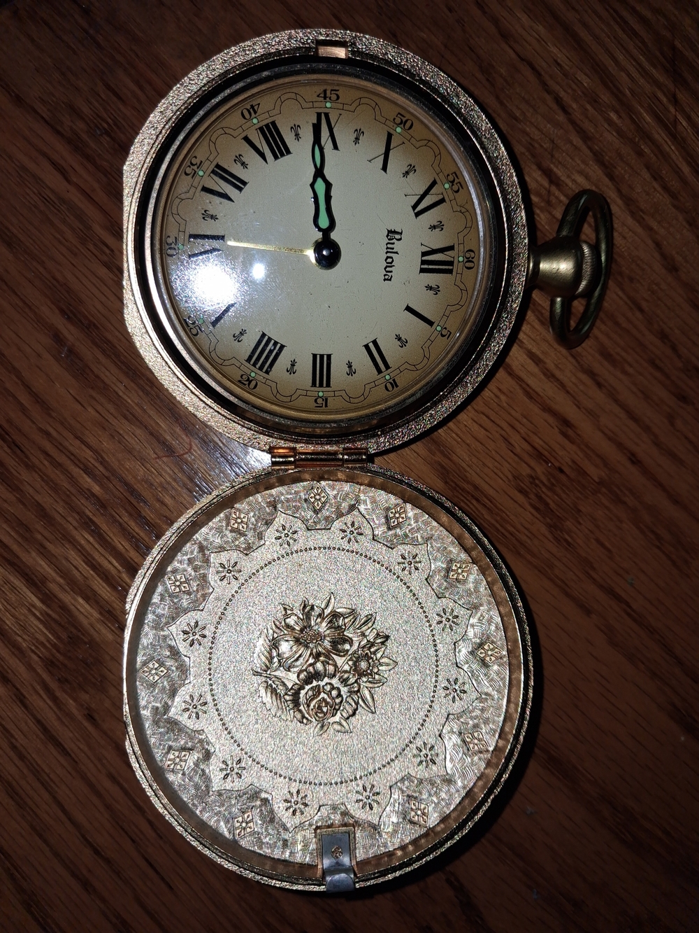 Vintage Bulova Gold Pocket Watch Alarm Travel Or Decor - Gold Tone